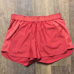 Under armour pink shorts with pockets